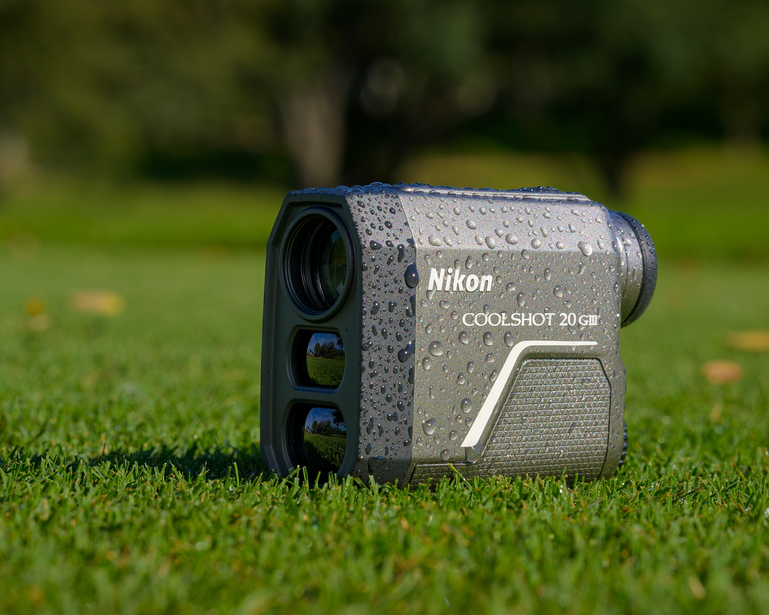 Nikon COOLSHOT 20GⅡ Amazon.com: Nikon COOLSHOT 20 GIII Golf Rangefinder